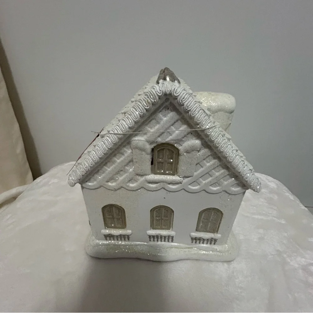 Elegant White and Silver Gingerbread House LED Light Up Christmas Decor